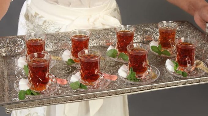 خدمة شاى وقهوة وعصير
